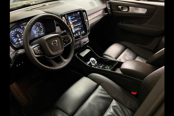Volvo XC40 1.5 T4 Plug-in hybrid Ultimate Dark | Harman kardon | Pano | Stuur/Stoel verwarming | Camera