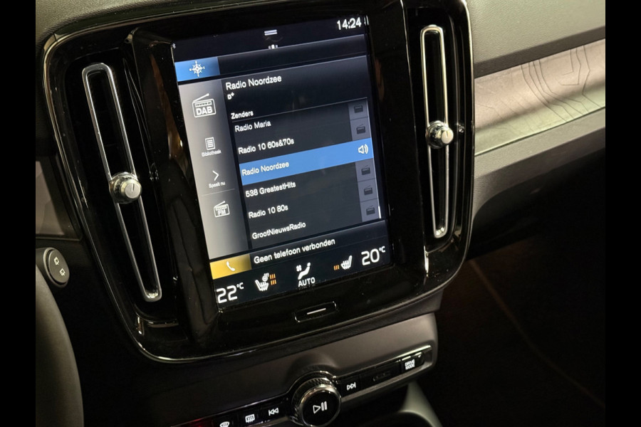 Volvo XC40 1.5 T4 Plug-in hybrid Ultimate Dark | Harman kardon | Pano | Stuur/Stoel verwarming | Camera