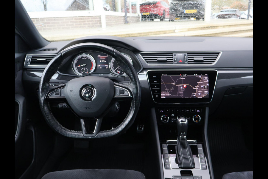 Škoda Superb Combi 1.4 TSI ACT 150 PK SPORTLINE DSG AUT. *STEEL GREY* + WEGKL. TREKHAAK | PANORAMA | 19 INCH | CANTON | ADAPTIVE CRUISE | ALCANTARA