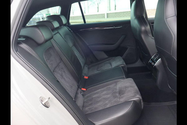 Škoda Superb Combi 1.4 TSI ACT 150 PK SPORTLINE DSG AUT. *STEEL GREY* + WEGKL. TREKHAAK | PANORAMA | 19 INCH | CANTON | ADAPTIVE CRUISE | ALCANTARA