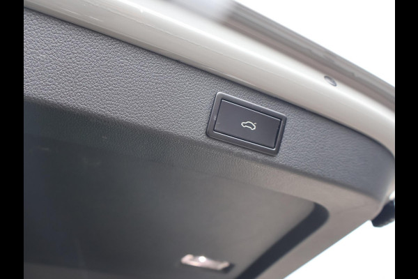 Škoda Superb Combi 1.4 TSI ACT 150 PK SPORTLINE DSG AUT. *STEEL GREY* + WEGKL. TREKHAAK | PANORAMA | 19 INCH | CANTON | ADAPTIVE CRUISE | ALCANTARA