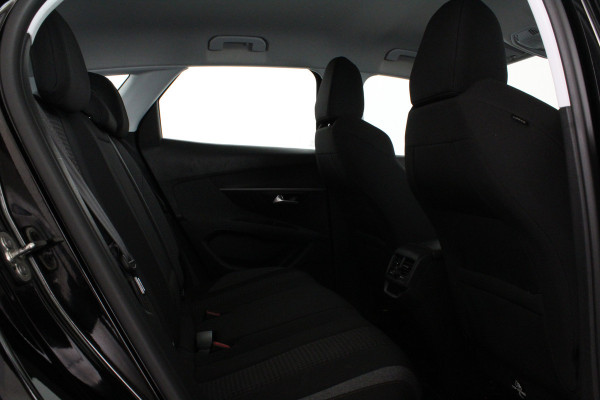 Peugeot 3008 1.2 PureTech Active > Camera/Trekhaak/PDC