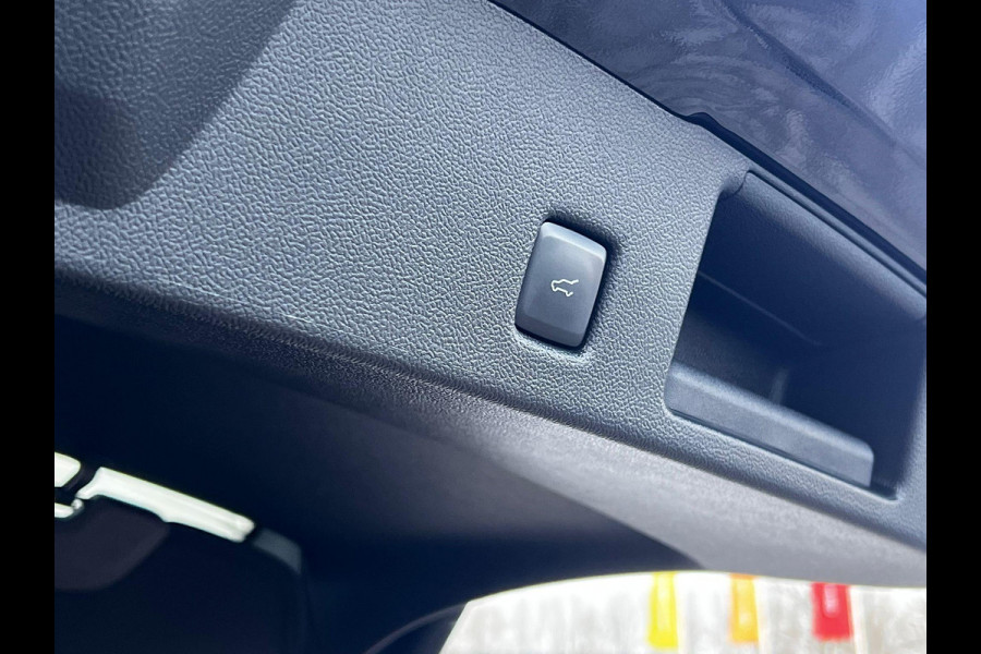Ford Kuga 1.5 EcoBoost ST-Line 150pk | Winterpack | elektrisch bedienbare achterklep