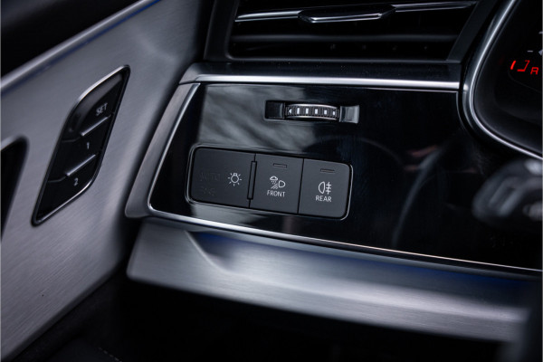 Audi Q8 55 TFSIe quattro Pro Line S ** Panodak ** Memory ** B&O ** Trekhaak