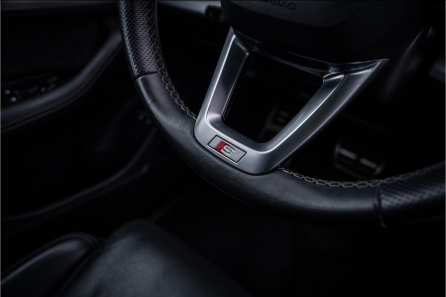 Audi Q8 55 TFSIe quattro Pro Line S ** Panodak ** Memory ** B&O ** Trekhaak
