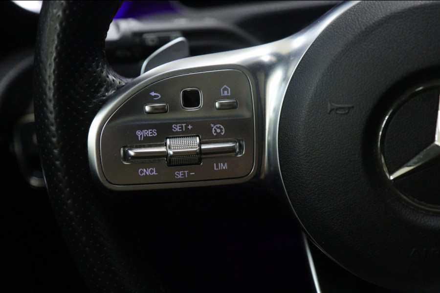 Mercedes-Benz A-Klasse 200 Business Solution AMG PANO/CAM/LANEASSIST/ACC/STOELVER/SFEERVER/VOL