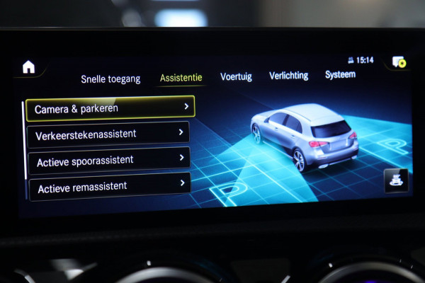 Mercedes-Benz A-Klasse 200 Business Solution AMG PANO/CAM/LANEASSIST/ACC/STOELVER/SFEERVER/VOL