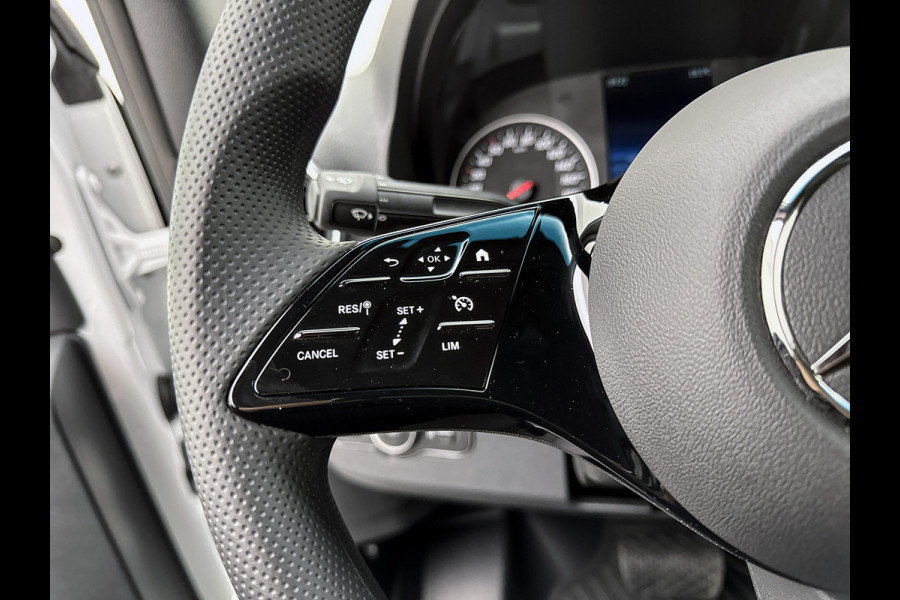 Mercedes-Benz Sprinter 319 1.9 CDI L2 Pro 3500kg Trekhaak Navigatie Parkeerpakket Carplay Betimmering BPM vrij Stoelverwarming