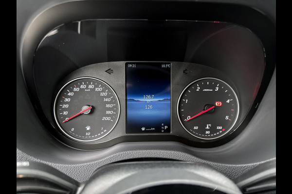 Mercedes-Benz Sprinter 319 1.9 CDI L2 Pro 3500kg Trekhaak Navigatie Parkeerpakket Carplay Betimmering BPM vrij Stoelverwarming