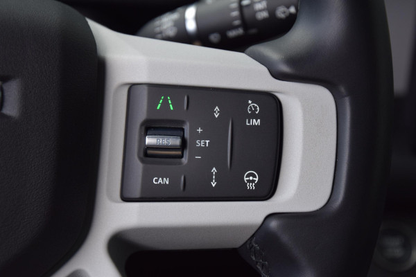 Land Rover Defender 110 P300e 110 X-Dynamic HSE
