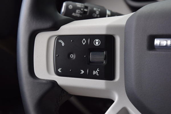 Land Rover Defender 110 P300e 110 X-Dynamic HSE