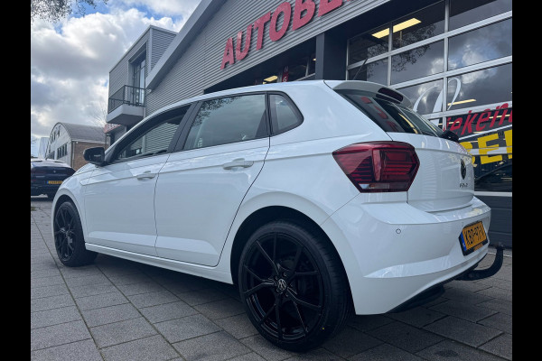 Volkswagen Polo 1.0 Trendline - Navigatie I Airco I PDC I LED I Nwe Sport velgen 18 inch I Veiligheid pakket I Trekhaak