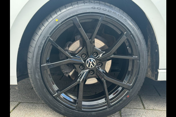Volkswagen Polo 1.0 Trendline - Navigatie I Airco I PDC I LED I Nwe Sport velgen 18 inch I Veiligheid pakket I Trekhaak
