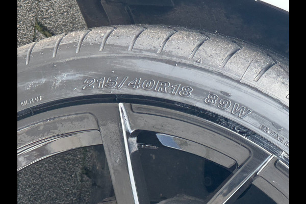 Volkswagen Polo 1.0 Trendline - Navigatie I Airco I PDC I LED I Nwe Sport velgen 18 inch I Veiligheid pakket I Trekhaak