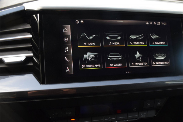 Audi Q4 e-tron 35 S-line / Standkachel/ Virtual Cockpit/ Adaptive Cruise Control/