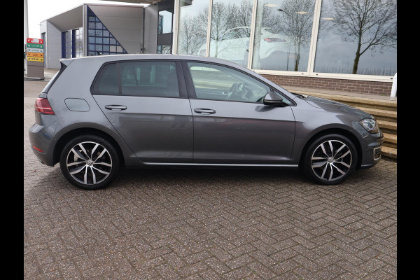 Volkswagen e-Golf + LEDER SPORTINTERIEUR | VIRTUAL COCKPIT | ADAPTIVE CRUISE | LED | CAMERA | STOELVERW. | APPLE CARPLAY