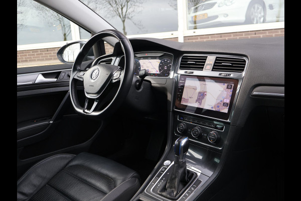 Volkswagen e-Golf + LEDER SPORTINTERIEUR | VIRTUAL COCKPIT | ADAPTIVE CRUISE | LED | CAMERA | STOELVERW. | APPLE CARPLAY