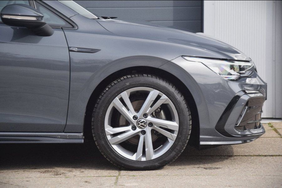 Volkswagen Golf Variant 1.5 TSI R-Line Panoramadak / Stoel en stuurverwarming / Trekhaak elektrisch /
