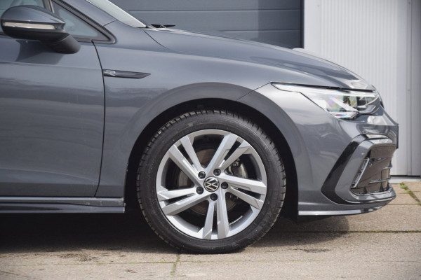 Volkswagen Golf Variant 1.5 TSI R-Line Panoramadak / Stoel en stuurverwarming / Trekhaak elektrisch /