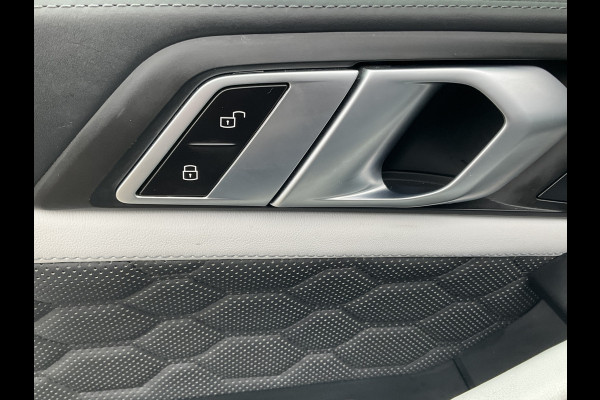 BMW X6 M Competition 626PK BTW Bowers&Wilkins Pano Nachtzicht Massage Stoelverw+Koeling BOMVOL!