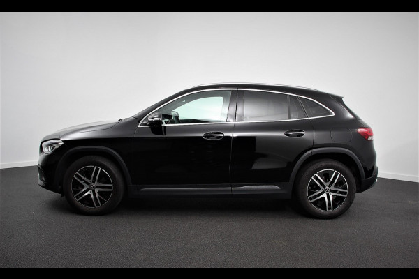 Mercedes-Benz GLA 200 163pk DCT Automaat Progressive Navigatie Climate Control Camera Electrisch bedienbare achterklep Half Leder Led Dab Ambienteverlichting