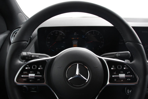 Mercedes-Benz GLA 200 163pk DCT Automaat Progressive Navigatie Climate Control Camera Electrisch bedienbare achterklep Half Leder Led Dab Ambienteverlichting