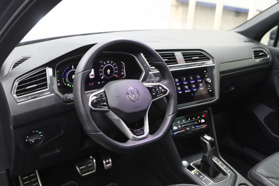 Volkswagen Tiguan 1.4 TSI eHybrid R-Line 245 PK Business PHEV, Panoramadak, Leder, 360 Camera, Carplay, Memory