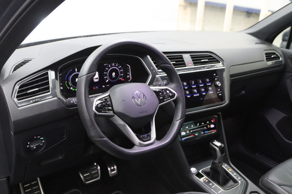 Volkswagen Tiguan 1.4 TSI eHybrid R-Line 245 PK Business PHEV, Panoramadak, Leder, 360 Camera, Carplay, Memory
