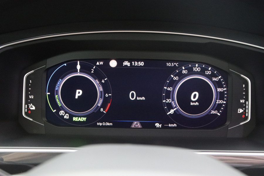 Volkswagen Tiguan 1.4 TSI eHybrid R-Line 245 PK Business PHEV, Panoramadak, Leder, 360 Camera, Carplay, Memory