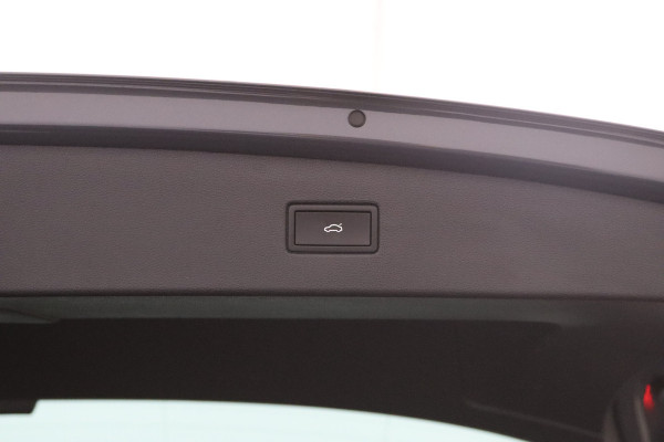 Volkswagen Tiguan 1.4 TSI eHybrid R-Line 245 PK Business PHEV, Panoramadak, Leder, 360 Camera, Carplay, Memory