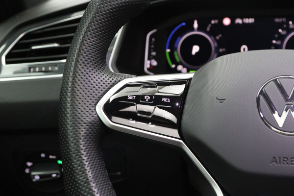 Volkswagen Tiguan 1.4 TSI eHybrid R-Line 245 PK Business PHEV, Panoramadak, Leder, 360 Camera, Carplay, Memory