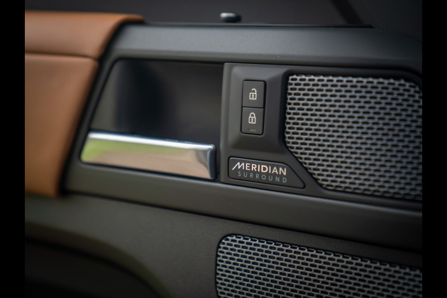 Land Rover Defender 110 3.0 P400 110 X-Dynamic HSE | Meridian | Pano-dak | Luchtvering | Head-up