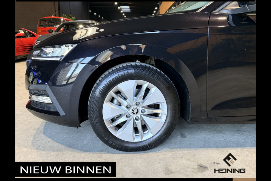 Škoda Octavia Combi 1.0 TSI Business Edition. Navi. Apple-carplay.Trekhaak. Dealer onderhouden met NAP