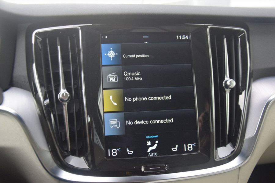 Volvo V60 2.0 B3 Momentum Business UITKLAPBARE TREKHAAK/LEDEREN BEKLEDING/COMFORT-STOELEN