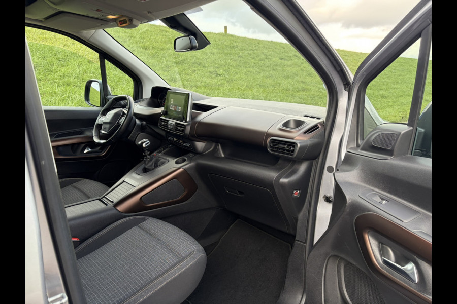 Peugeot Rifter 1.2 Puretech GT-Line Dealeronderhouden | PDC V&A | Camera | DAB | Apple Carplay | Keyless