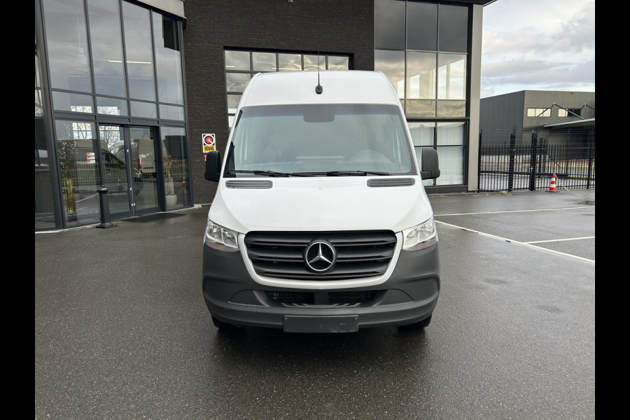 Mercedes-Benz Sprinter 315 CDI L2 H2 RWD / Trekhaak / Camera / MBUX / Navigatie / Cruise control / Airco / 270 Graden achterdeuren