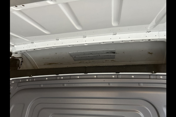 Mercedes-Benz Sprinter 315 CDI L2 H2 RWD / Trekhaak / Camera / MBUX / Navigatie / Cruise control / Airco / 270 Graden achterdeuren