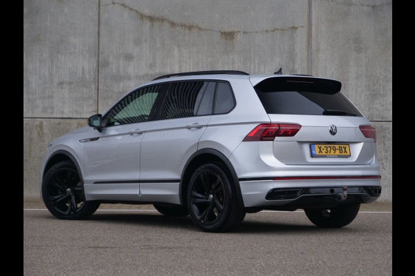 Volkswagen Tiguan 1.5 TSI R-Line | panorama | head-up | Trekhaak..