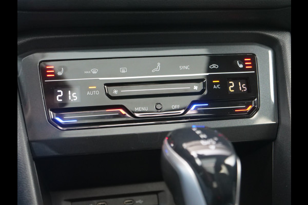 Volkswagen Tiguan 1.5 TSI R-Line | panorama | head-up | Trekhaak..
