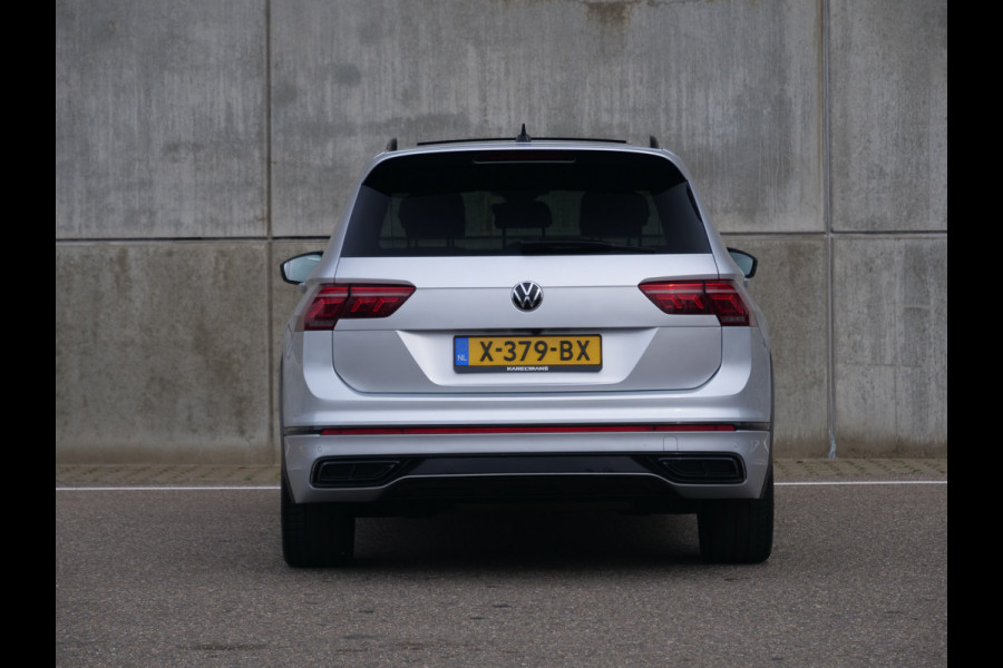 Volkswagen Tiguan 1.5 TSI R-Line | panorama | head-up | Trekhaak..