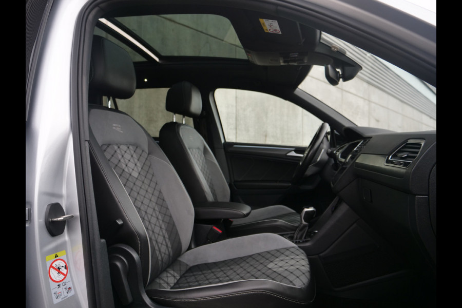 Volkswagen Tiguan 1.5 TSI R-Line | panorama | head-up | Trekhaak..