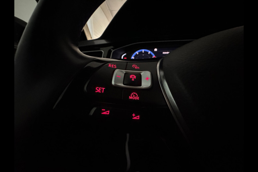 Volkswagen Polo 1.0 TSI Pano|Keyless|Camera|CarPlay|Sfeer