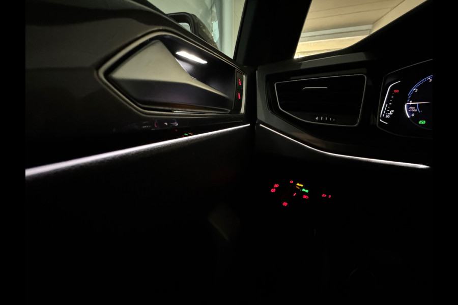 Volkswagen Polo 1.0 TSI Pano|Keyless|Camera|CarPlay|Sfeer