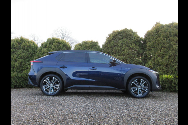 Toyota Bz4x Launch Edition Premium 71 kWh *Panoramadak*Trekhaak*