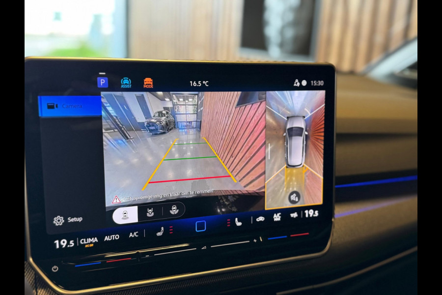 Volkswagen Golf 1.5 eTSI R-Line / 360 Camera / Pano / H/K / Stoel/Stuur verwarming / Carplay