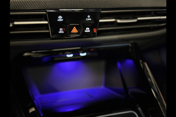 Volkswagen Golf 1.5 eTSI R-Line / 360 Camera / Pano / H/K / Stoel/Stuur verwarming / Carplay