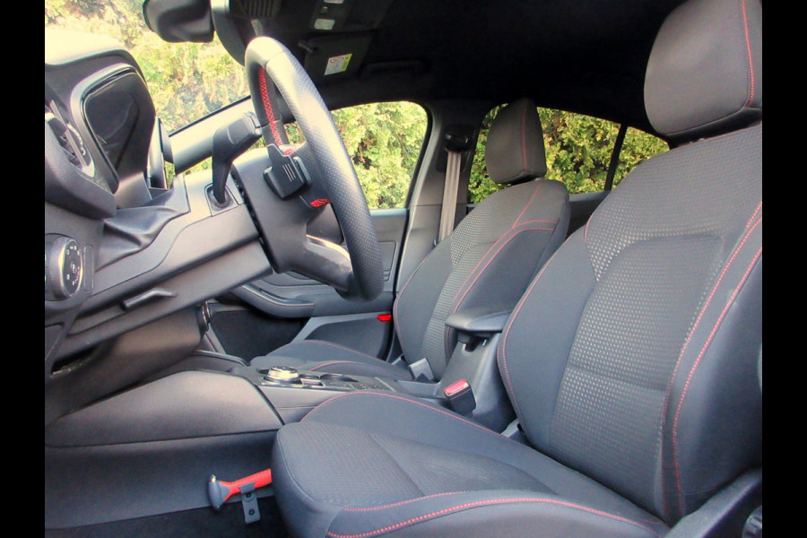 Ford Focus 1.5 EcoBoost Automaat ST Line Business