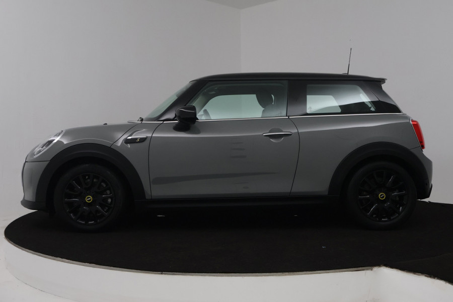 MINI Mini Electric Classic 33 kWh (SFEERVERLICHTING, CRUISE CONTROL, NAVIGATIE, PARKEERSENSOREN)