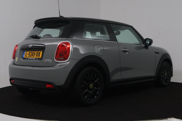 MINI Mini Electric Classic 33 kWh (SFEERVERLICHTING, CRUISE CONTROL, NAVIGATIE, PARKEERSENSOREN)