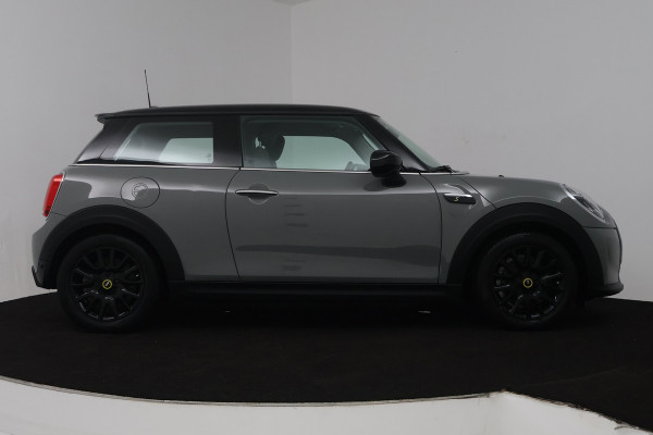 MINI Mini Electric Classic 33 kWh (SFEERVERLICHTING, CRUISE CONTROL, NAVIGATIE, PARKEERSENSOREN)